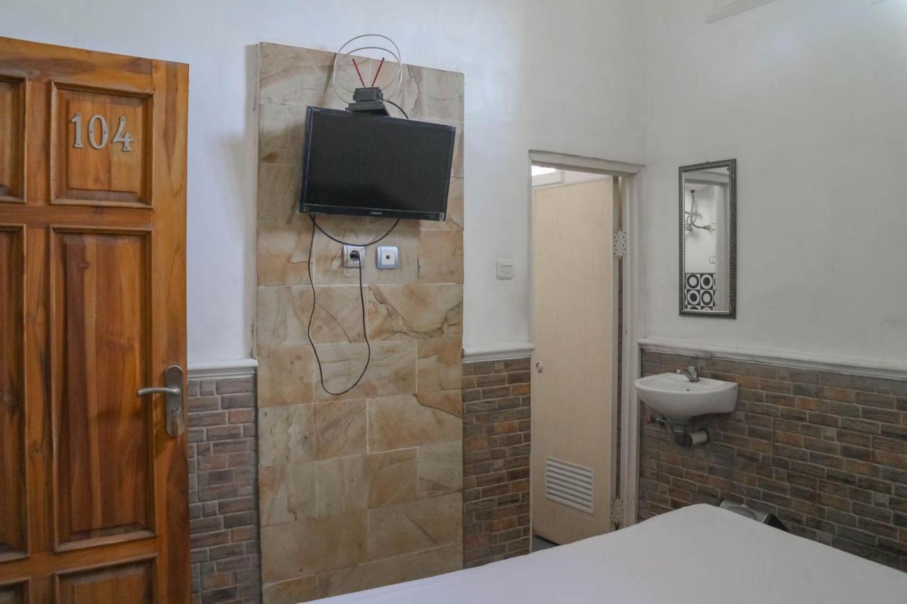 Wisma Vandera Syariah Garut Mitra Reddoorz Buitenkant foto