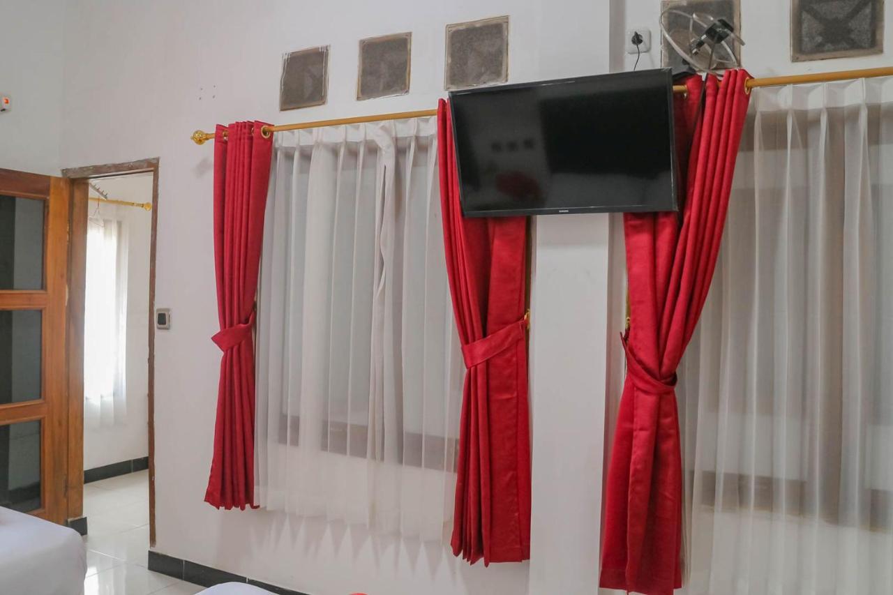Wisma Vandera Syariah Garut Mitra Reddoorz Buitenkant foto