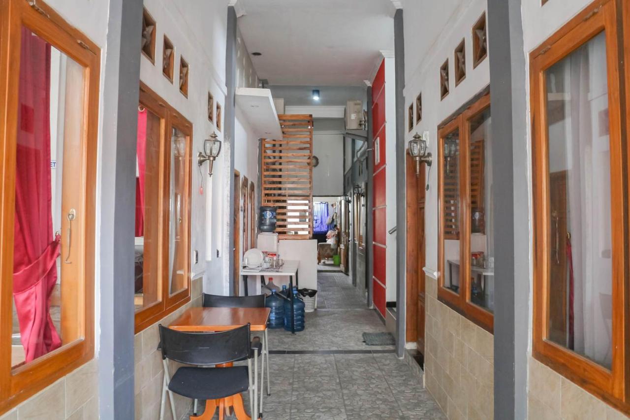 Wisma Vandera Syariah Garut Mitra Reddoorz Buitenkant foto