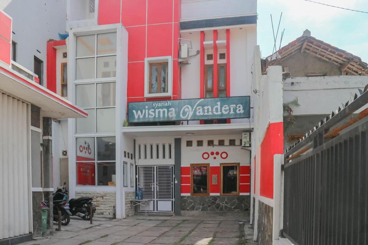 Wisma Vandera Syariah Garut Mitra Reddoorz Buitenkant foto